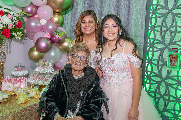 Janice Carrillo, sweet 16, quinceanera celebration at Royal Palace in Pasadena Ca. Gustavo Villarreal Photography, videography, 323-633-8283, www.gvphotoandvideo.com