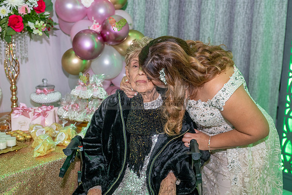 Janice Carrillo, sweet 16, quinceanera celebration at Royal Palace in Pasadena Ca. Gustavo Villarreal Photography, videography, 323-633-8283, www.gvphotoandvideo.com