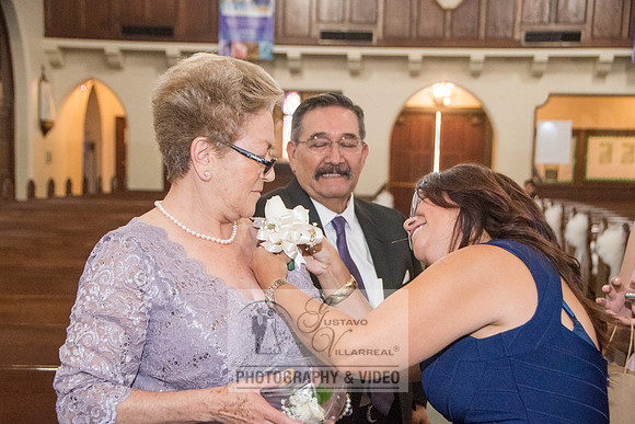 Beatriz and Eric wedding photographers, videographers, quinceaner