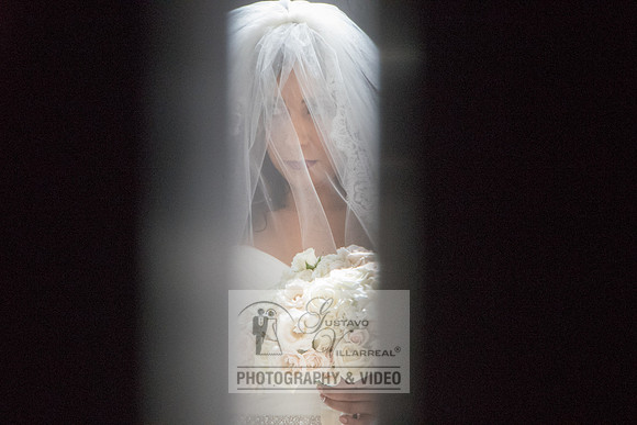 Beatriz and Eric wedding photographers, videographers, quinceaner