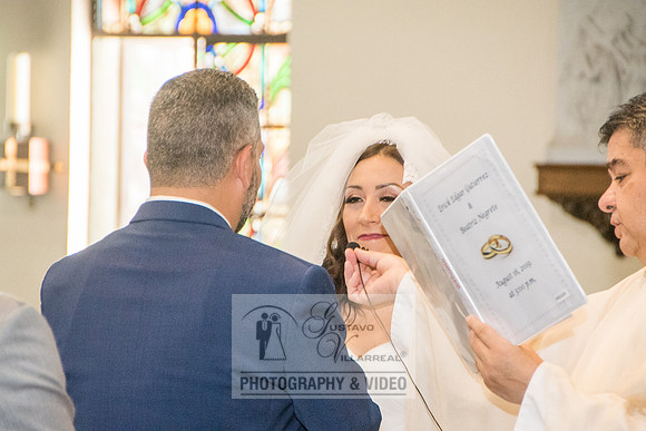 Beatriz and Eric wedding photographers, videographers, quinceaner