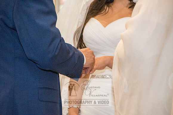 Beatriz and Eric wedding photographers, videographers, quinceaner