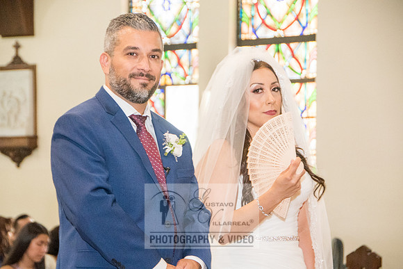 Beatriz and Eric wedding photographers, videographers, quinceaner