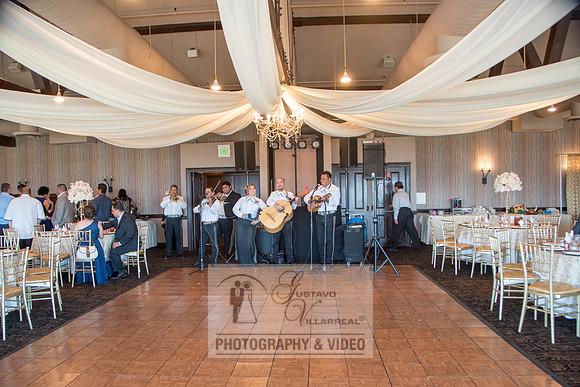 Beatriz and Eric wedding photographers, videographers, quinceaner