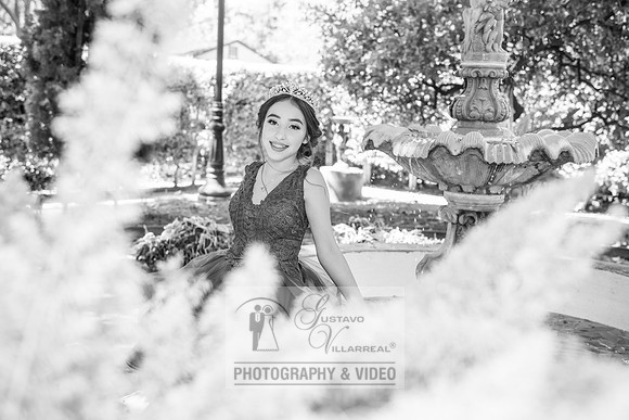 Brianna Gonzalez quinceanera photography session at Heritage Park in Santa Fe Springs Ca.