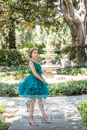 Brianna Gonzalez quinceanera photography session at Heritage Park in Santa Fe Springs Ca.