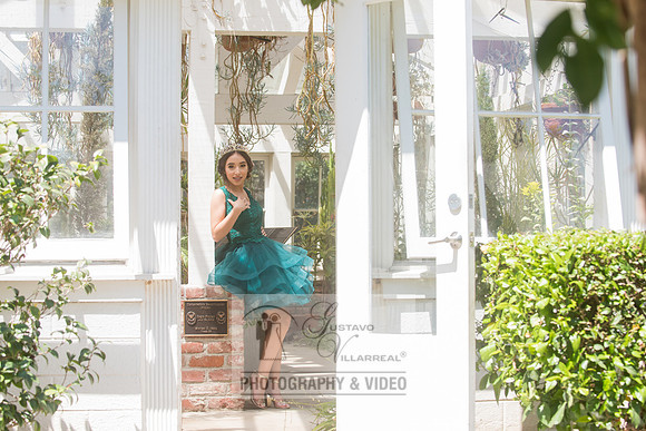 Brianna Gonzalez quinceanera photography session at Heritage Park in Santa Fe Springs Ca.
