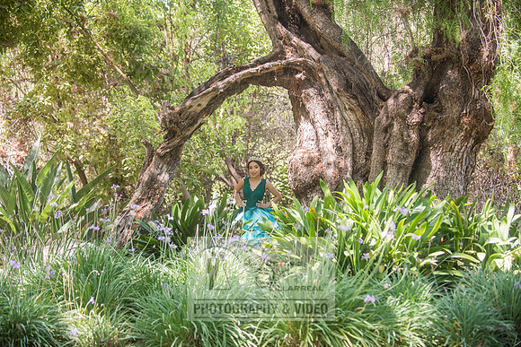 Brianna Gonzalez quinceanera photography session at Heritage Park in Santa Fe Springs Ca.