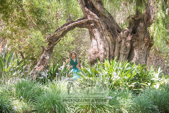 Brianna Gonzalez quinceanera photography session at Heritage Park in Santa Fe Springs Ca.