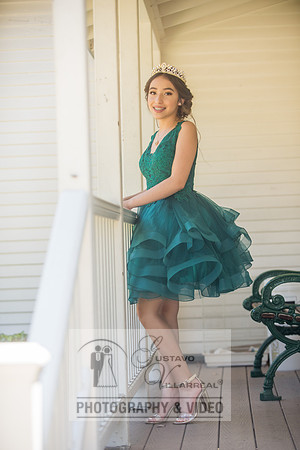 Brianna Gonzalez quinceanera photography session at Heritage Park in Santa Fe Springs Ca.
