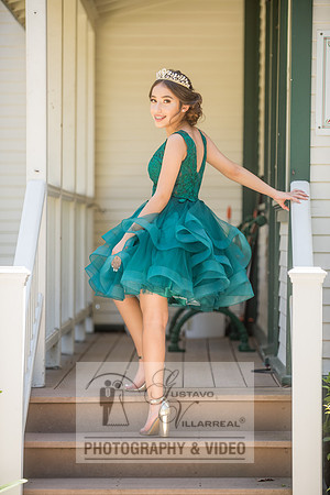 Brianna Gonzalez quinceanera photography session at Heritage Park in Santa Fe Springs Ca.