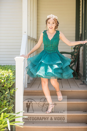 Brianna Gonzalez quinceanera photography session at Heritage Park in Santa Fe Springs Ca.