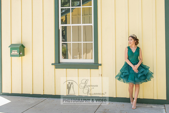Brianna Gonzalez quinceanera photography session at Heritage Park in Santa Fe Springs Ca.