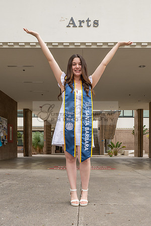 Lauren Berry graduation photos, portraits at UCSB Santa Barbara Ca. Gustavo Villarreal Photography, 323-633-8283