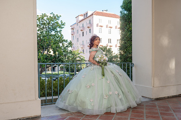 Jade Perez quinceanera photoshoot at Pasadena City Hall in Pasadena Ca by Gustavo Villarreal Photography, 323-633-8283, www.gvphotoandvideo.com