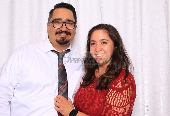 Stephanie and Albert wedding celebration, photo booth in Redondo Beach Ca, Gustavo Villarreal Photography, 323-633-8283, www.gvphotoandvideo.com
