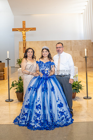 Violeta Noemi quinceanera celebration, photographer , videographer in Hacienda Heights Ca, Montebello Ca, Gustavo Villarreal Photography, 323-633-8283, www.gvphotoandvideo.com