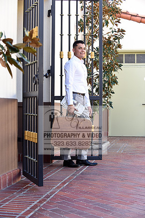engagement photos at Union Station Downtown Los Angeles, Weddings photography, Quinceaneras photo and video in Los Angeles, Sweet Sixteens photography in Pasadena, 323-633-8283, www.gustavovillarreal