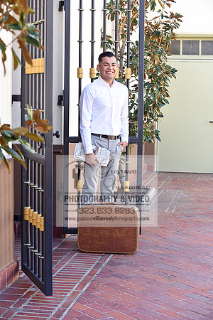 engagement photos at Union Station Downtown Los Angeles, Weddings photography, Quinceaneras photo and video in Los Angeles, Sweet Sixteens photography in Pasadena, 323-633-8283, www.gustavovillarreal
