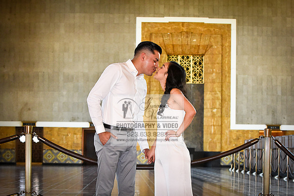 engagement photos at Union Station Downtown Los Angeles, Weddings photography, Quinceaneras photo and video in Los Angeles, Sweet Sixteens photography in Pasadena, 323-633-8283, www.gustavovillarreal