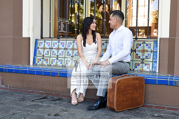 engagement photos at Union Station Downtown Los Angeles, Weddings photography, Quinceaneras photo and video in Los Angeles, Sweet Sixteens photography in Pasadena, 323-633-8283, www.gustavovillarreal