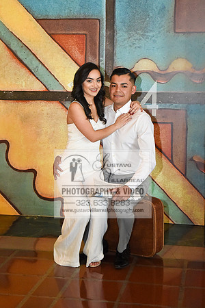 engagement photos at Union Station Downtown Los Angeles, Weddings photography, Quinceaneras photo and video in Los Angeles, Sweet Sixteens photography in Pasadena, 323-633-8283, www.gustavovillarreal