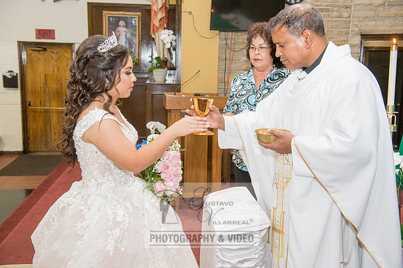 Allison-Quinceanera-photography-videography-at-Del-Banquet-Hall-