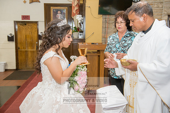 Allison-Quinceanera-photography-videography-at-Del-Banquet-Hall-