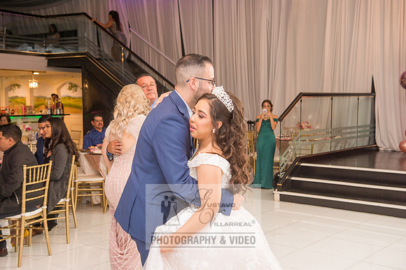 Allison-Quinceanera-photography-videography-at-Del-Banquet-Hall-