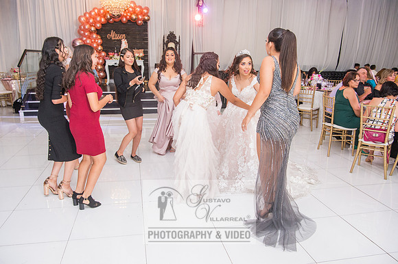 Allison-Quinceanera-photography-videography-at-Del-Banquet-Hall-