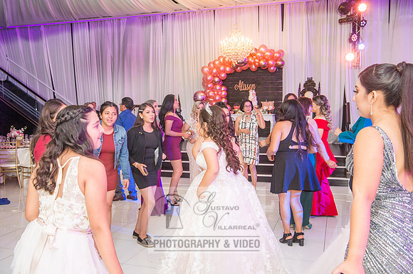 Allison-Quinceanera-photography-videography-at-Del-Banquet-Hall-