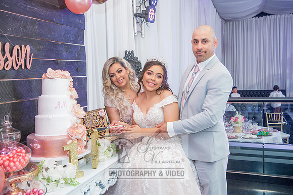 Allison-Quinceanera-photography-videography-at-Del-Banquet-Hall-