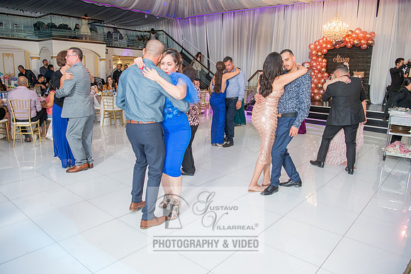Allison-Quinceanera-photography-videography-at-Del-Banquet-Hall-