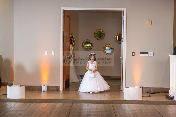 Alberto y Lourdes wedding celebration, photographer, videographer at Rio Hondo country Club in Downey Ca. Gustavo Villarreal photography, 323-633-8283, www.gvphotoandvideo.com