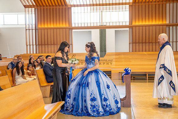 Violeta Noemi quinceanera celebration, photographer , videographer in Hacienda Heights Ca, Montebello Ca, Gustavo Villarreal Photography, 323-633-8283, www.gvphotoandvideo.com