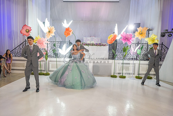 LINK #2-Janelle Ornelas, Sweet Sixteen, quinceanera, celebration at El Palacio Hall in south El Monte Ca, Gustavo Villarreal Photography, 323-633-8283, www.gvphotoandvideo.com