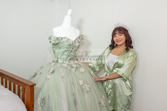 Jade Perez quinceanera celebration photography, videography in Montebello Ca, Whittier Ca by Gustavo Villarreal Photography, 323-633-8283, www.gvphotoandvideo.com