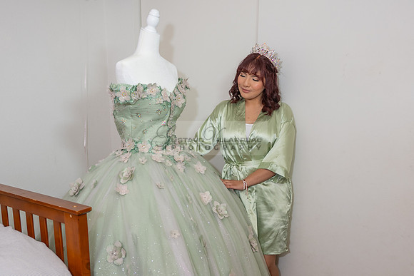 Jade Perez quinceanera celebration photography, videography in Montebello Ca, Whittier Ca by Gustavo Villarreal Photography, 323-633-8283, www.gvphotoandvideo.com