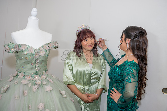 Jade Perez quinceanera celebration photography, videography in Montebello Ca, Whittier Ca by Gustavo Villarreal Photography, 323-633-8283, www.gvphotoandvideo.com