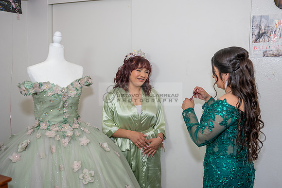 Jade Perez quinceanera celebration photography, videography in Montebello Ca, Whittier Ca by Gustavo Villarreal Photography, 323-633-8283, www.gvphotoandvideo.com