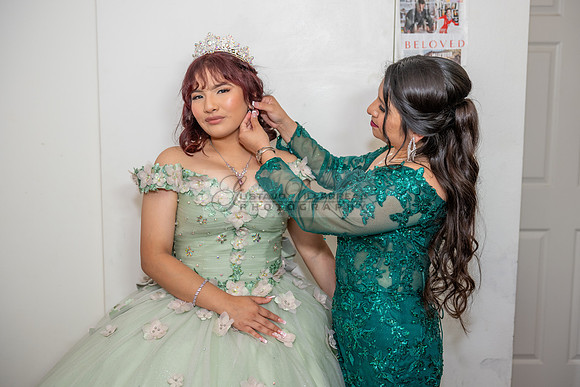 Jade Perez quinceanera celebration photography, videography in Montebello Ca, Whittier Ca by Gustavo Villarreal Photography, 323-633-8283, www.gvphotoandvideo.com