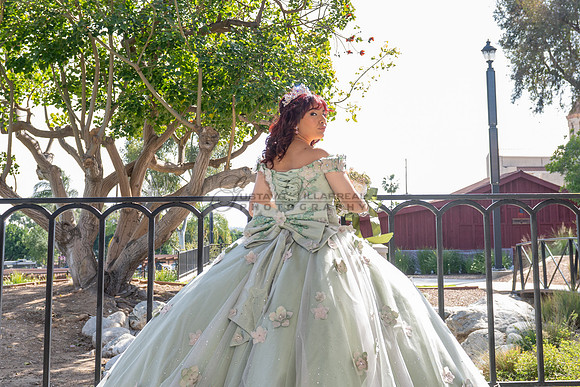 Jade Perez quinceanera celebration photography, videography in Montebello Ca, Whittier Ca by Gustavo Villarreal Photography, 323-633-8283, www.gvphotoandvideo.com