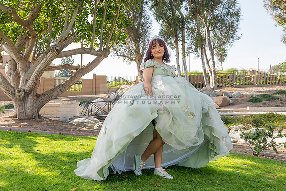 Jade Perez quinceanera celebration photography, videography in Montebello Ca, Whittier Ca by Gustavo Villarreal Photography, 323-633-8283, www.gvphotoandvideo.com