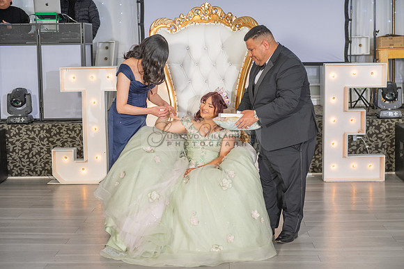 Jade Perez quinceanera celebration photography, videography in Montebello Ca, Whittier Ca by Gustavo Villarreal Photography, 323-633-8283, www.gvphotoandvideo.com