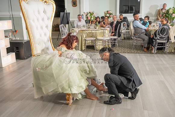 Jade Perez quinceanera celebration photography, videography in Montebello Ca, Whittier Ca by Gustavo Villarreal Photography, 323-633-8283, www.gvphotoandvideo.com