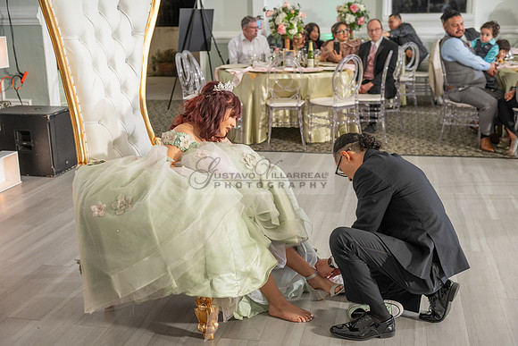 Jade Perez quinceanera celebration photography, videography in Montebello Ca, Whittier Ca by Gustavo Villarreal Photography, 323-633-8283, www.gvphotoandvideo.com