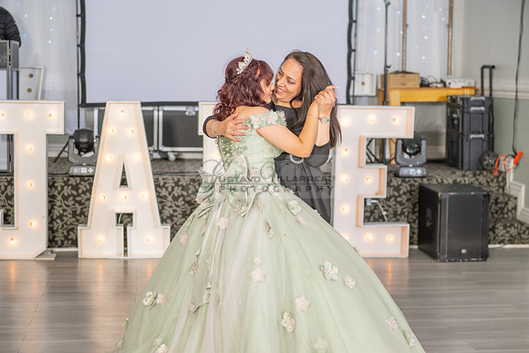 Jade Perez quinceanera celebration photography, videography in Montebello Ca, Whittier Ca by Gustavo Villarreal Photography, 323-633-8283, www.gvphotoandvideo.com