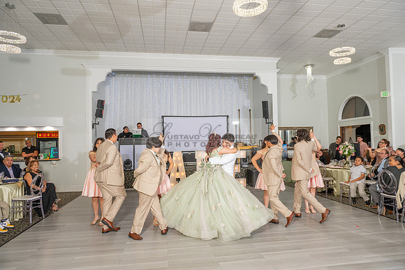 Jade Perez quinceanera celebration photography, videography in Montebello Ca, Whittier Ca by Gustavo Villarreal Photography, 323-633-8283, www.gvphotoandvideo.com