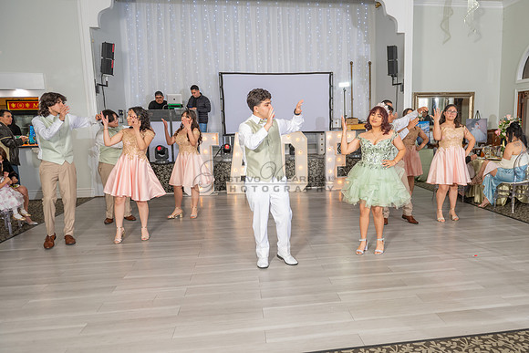 Jade Perez quinceanera celebration photography, videography in Montebello Ca, Whittier Ca by Gustavo Villarreal Photography, 323-633-8283, www.gvphotoandvideo.com