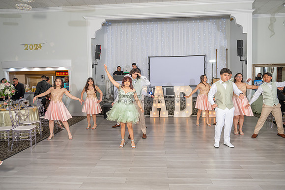 Jade Perez quinceanera celebration photography, videography in Montebello Ca, Whittier Ca by Gustavo Villarreal Photography, 323-633-8283, www.gvphotoandvideo.com